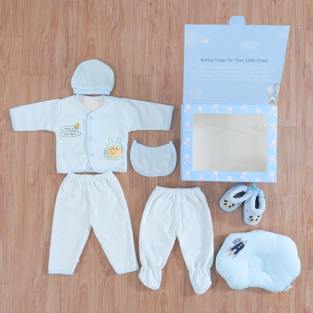 Gift Box- 5 Piece Co-ord set with booties and Pillow